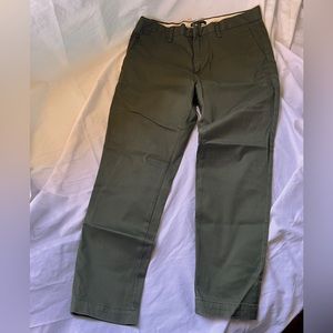 Banana Republic Tapered Fit Rapid Movement Chino 34x30 Olive Green Pants
